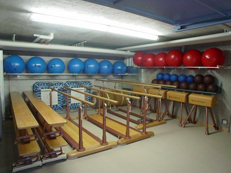 zweidrittel Halle1.jpg